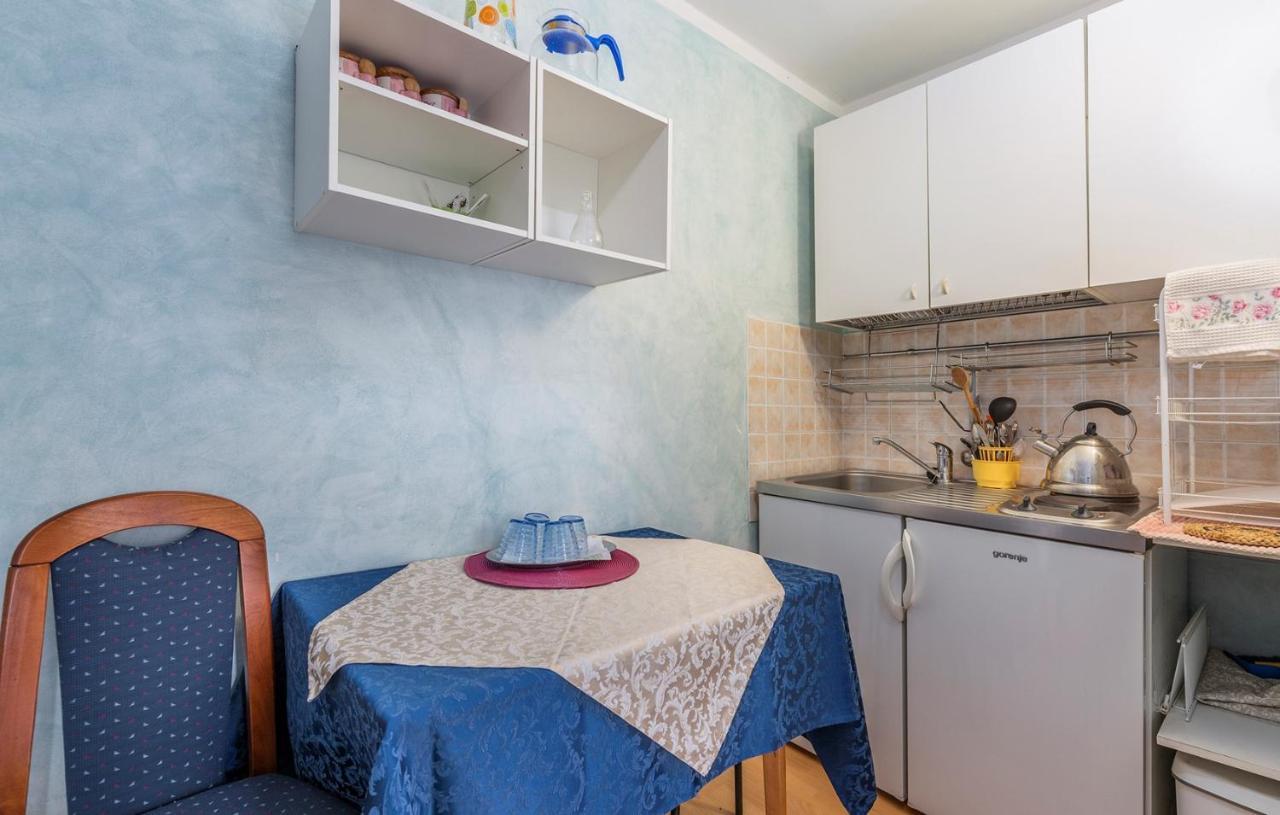 Apartments And Rooms Laura パジン エクステリア 写真