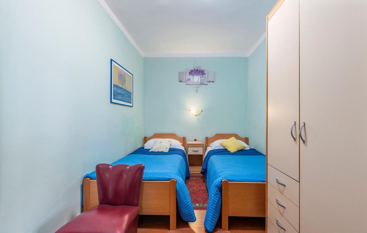 Apartments And Rooms Laura パジン エクステリア 写真